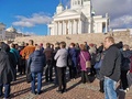 Ritarihuoneen jälkeen teimme kierroksen ns. hallintokortteliin Kuluttajaliiton pääsihteerin Juha Beurling-Pomoellin johdolla.
